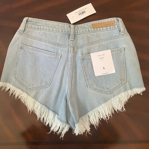 CELLO Brand New Denim Shorts - Picture 2 of 4